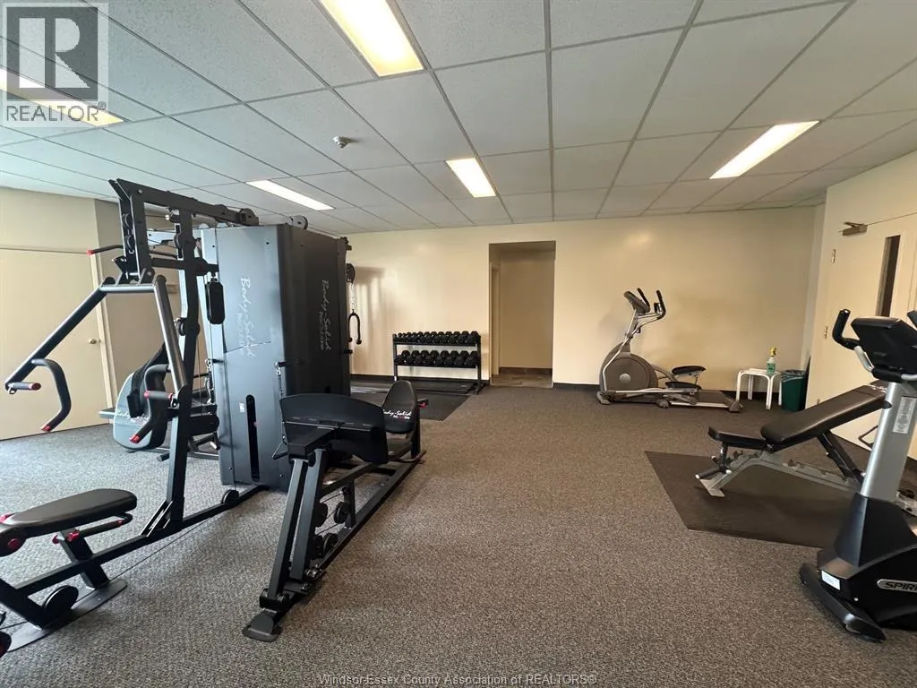 3601 RIVERSIDE DRIVE East Unit# 906