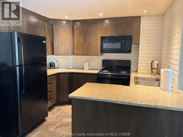 3601 RIVERSIDE DRIVE East Unit# 906