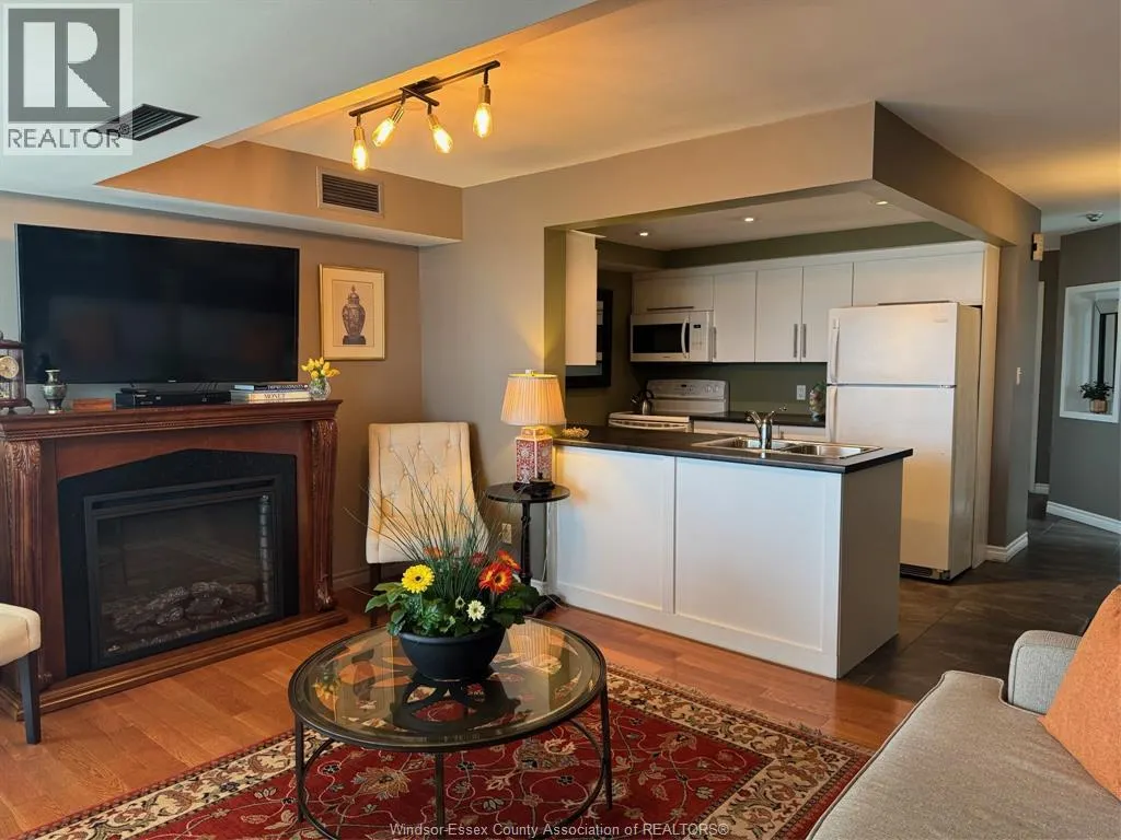 3601 RIVERSIDE DRIVE East Unit# 906