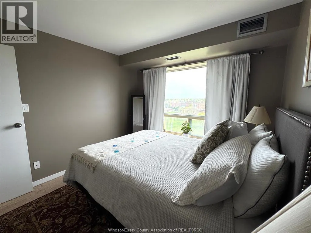 3601 RIVERSIDE DRIVE East Unit# 906