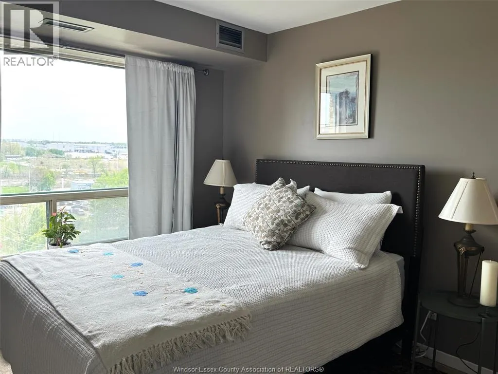 3601 RIVERSIDE DRIVE East Unit# 906
