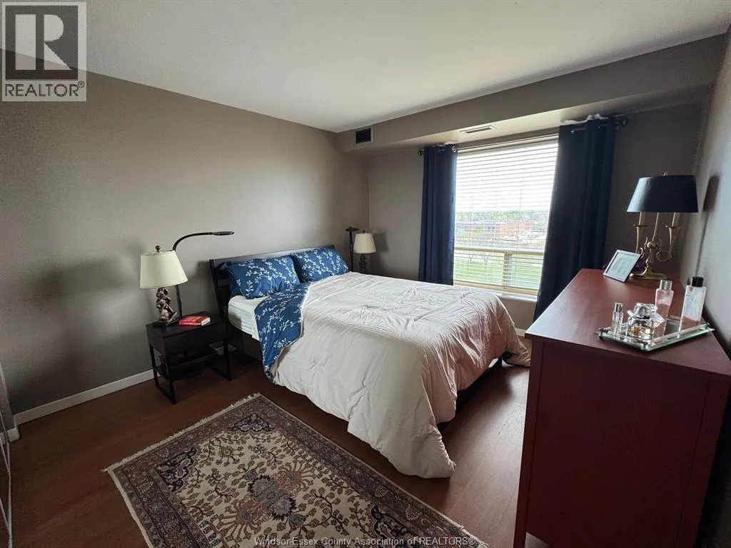 3601 RIVERSIDE DRIVE East Unit# 906