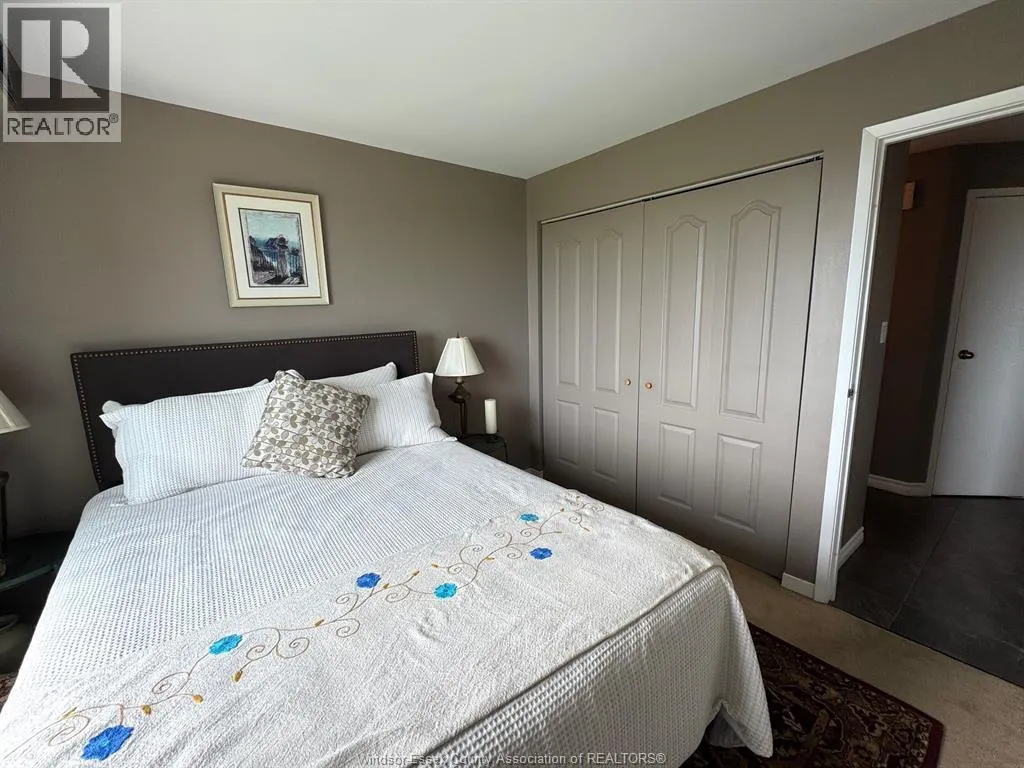 3601 RIVERSIDE DRIVE East Unit# 906