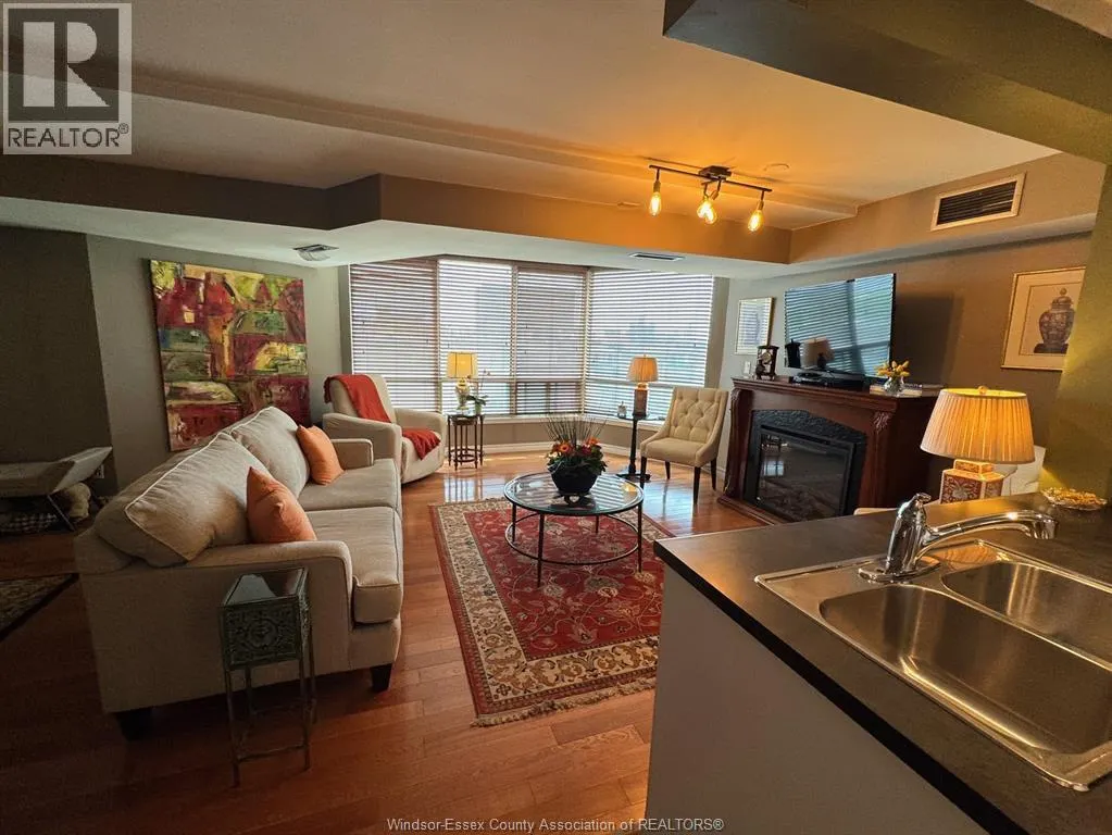 3601 RIVERSIDE DRIVE East Unit# 906