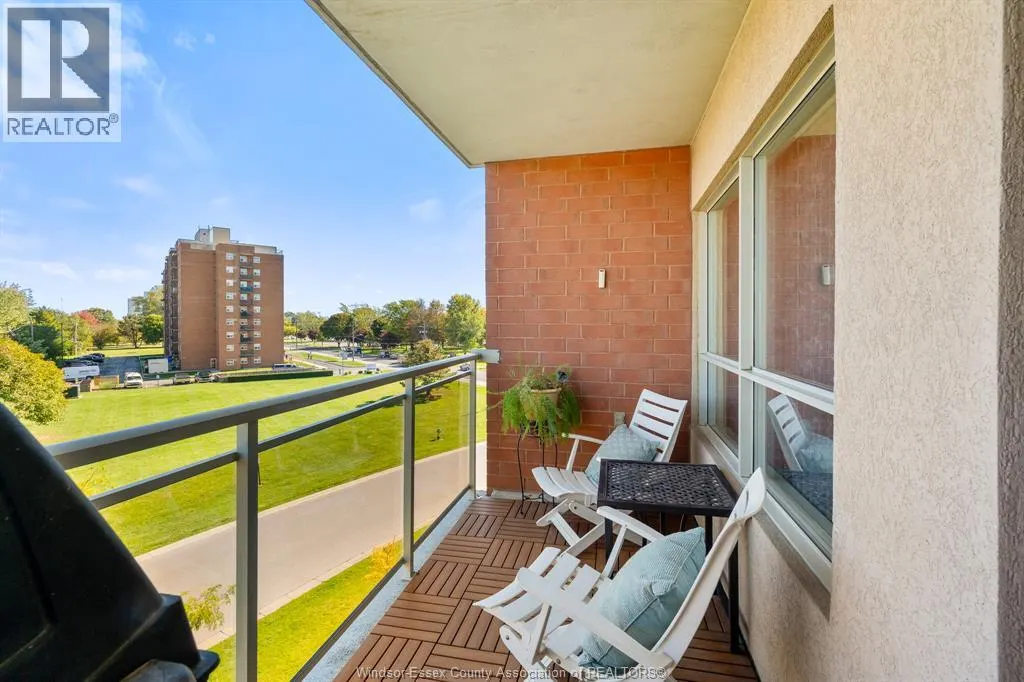 99 Robson Unit# 404