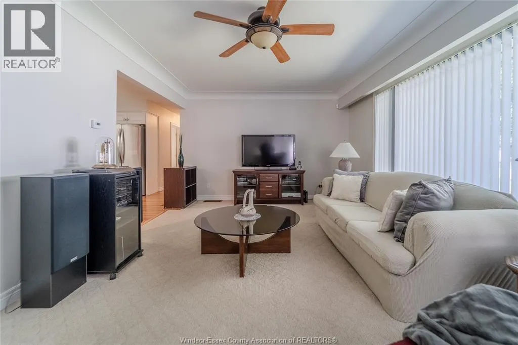 15 BOND AVENUE