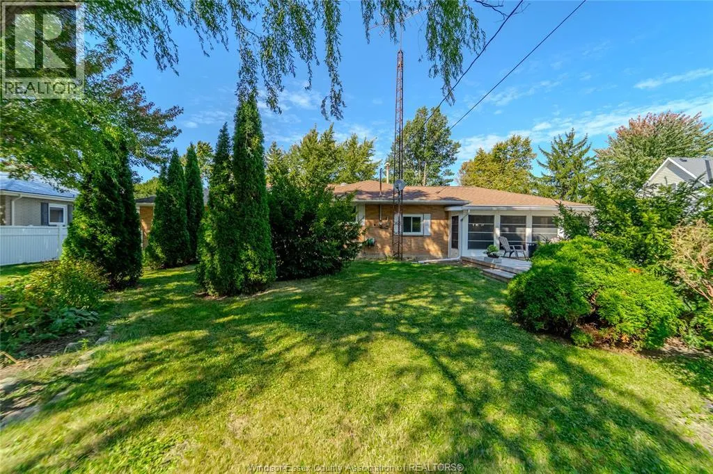 15 BOND AVENUE
