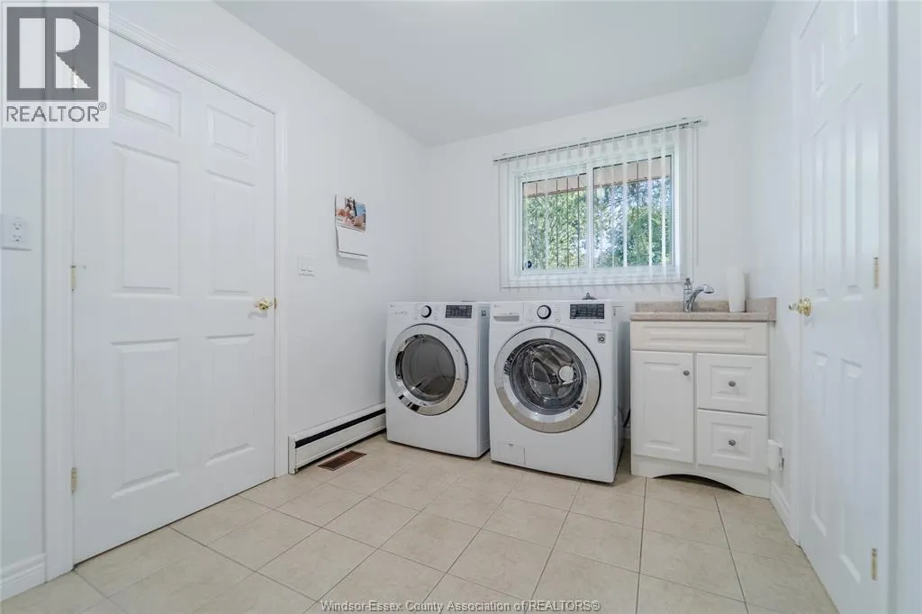 15 BOND AVENUE