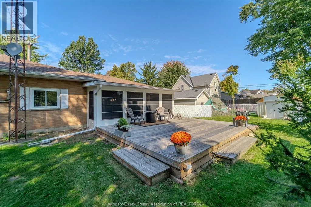 15 BOND AVENUE