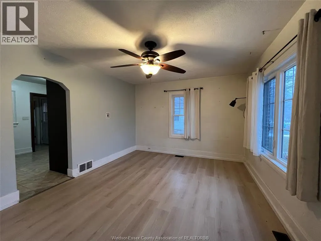 41 ALEXANDRA Unit# ROOM 1
