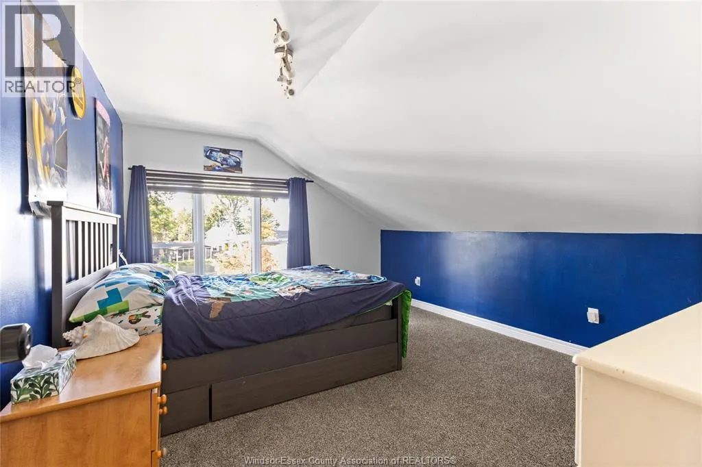1154 FRONT ROAD North