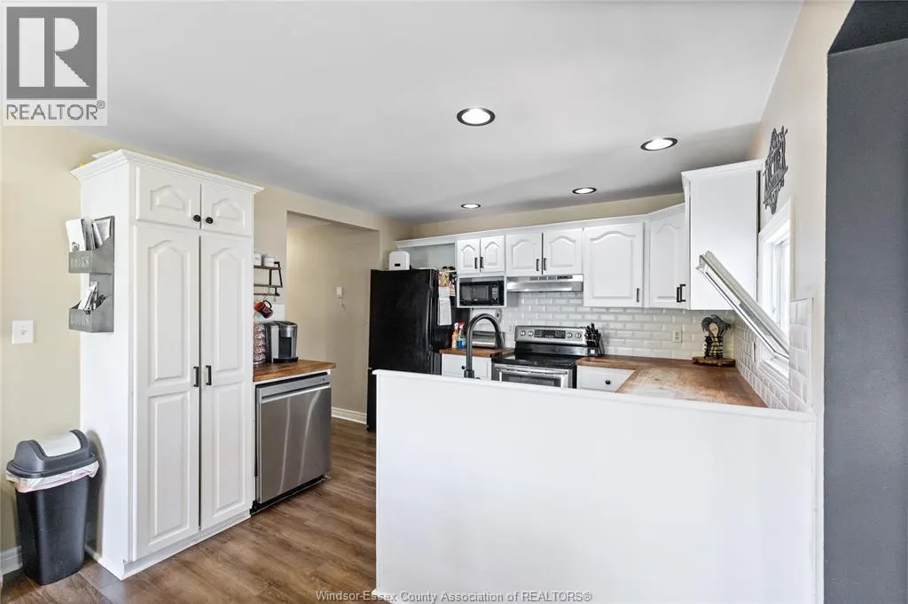 1154 FRONT ROAD North