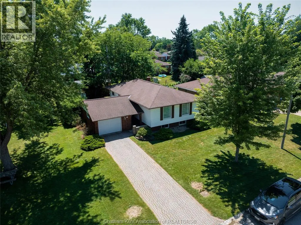 18 CAMEO DRIVE