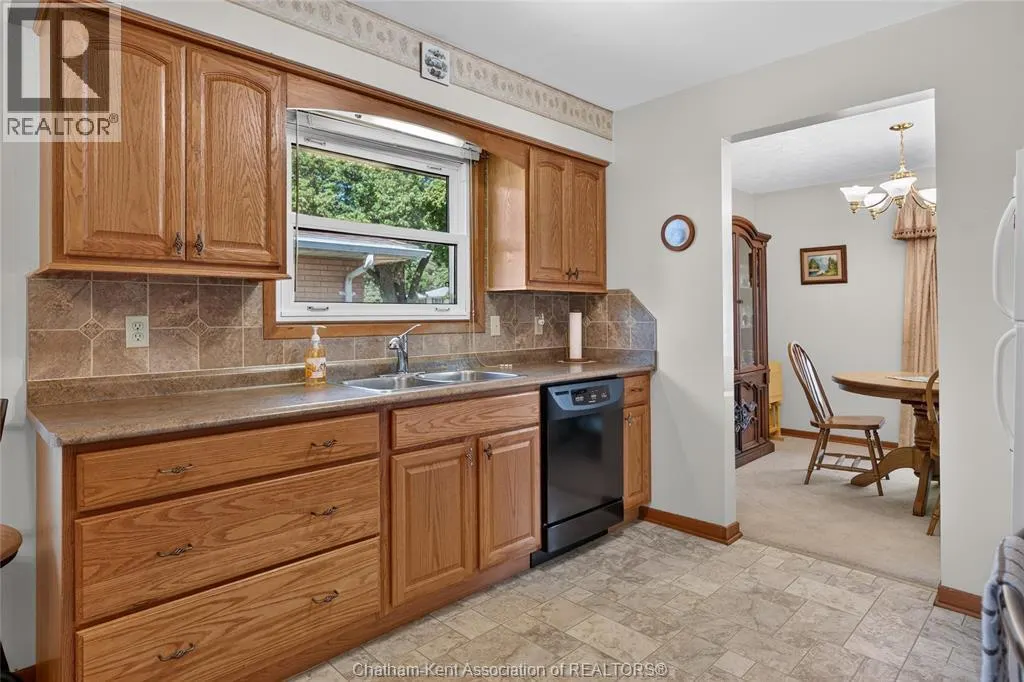 18 CAMEO DRIVE