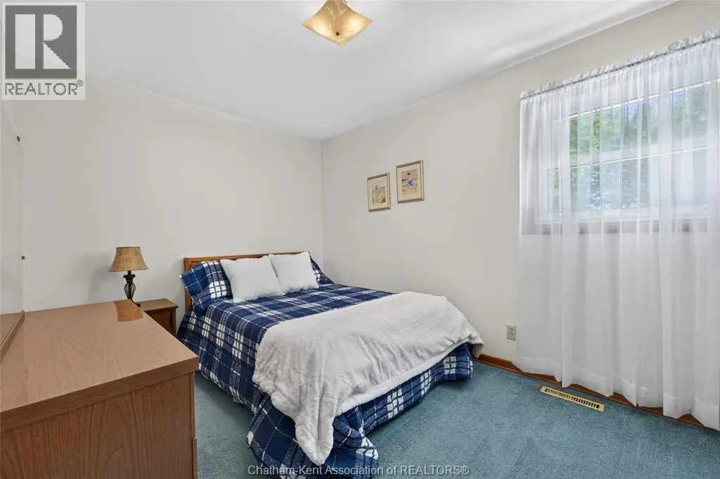 18 CAMEO DRIVE