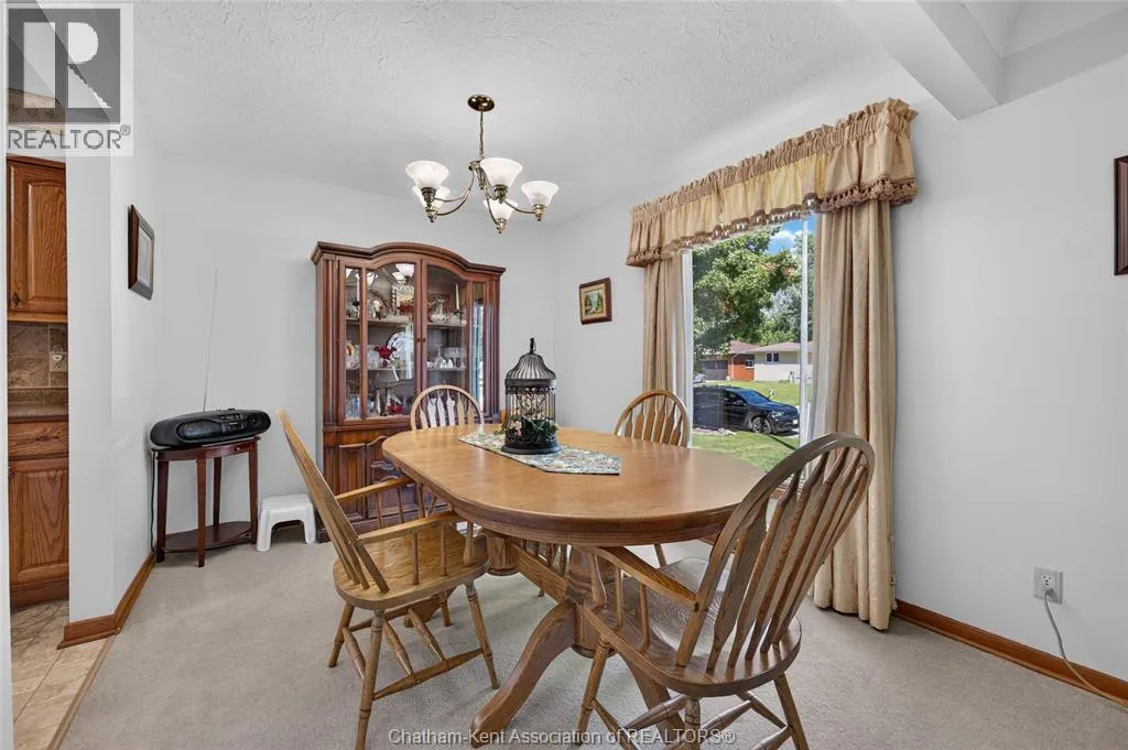 18 CAMEO DRIVE