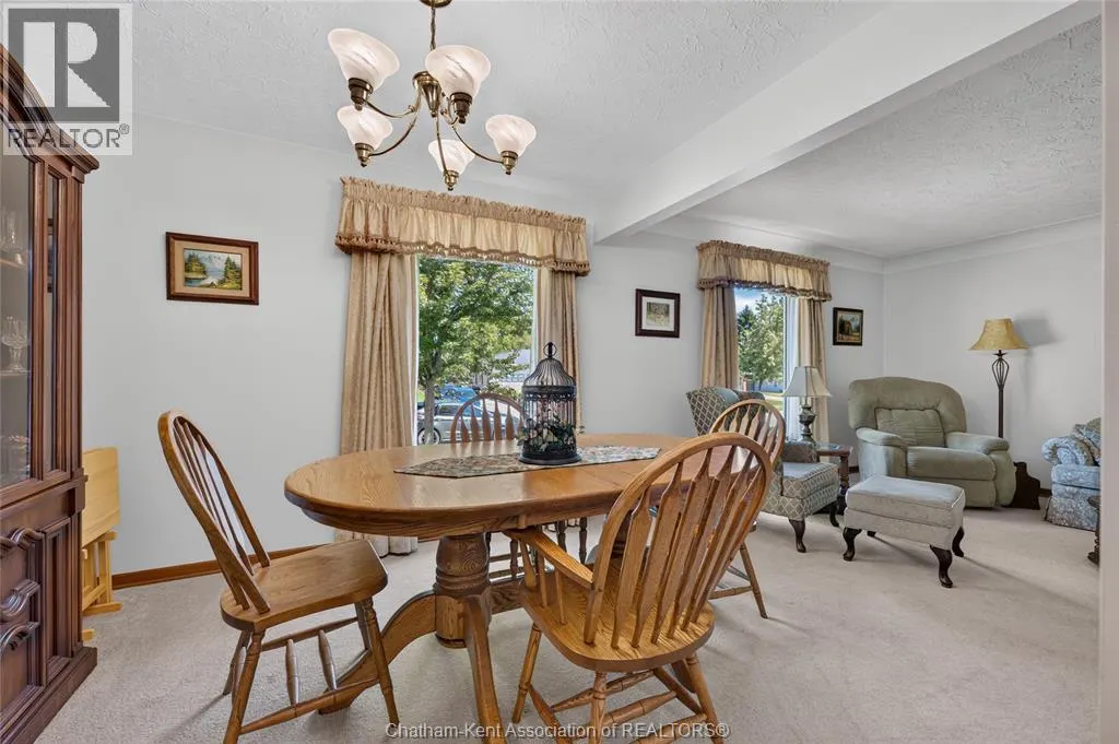 18 CAMEO DRIVE