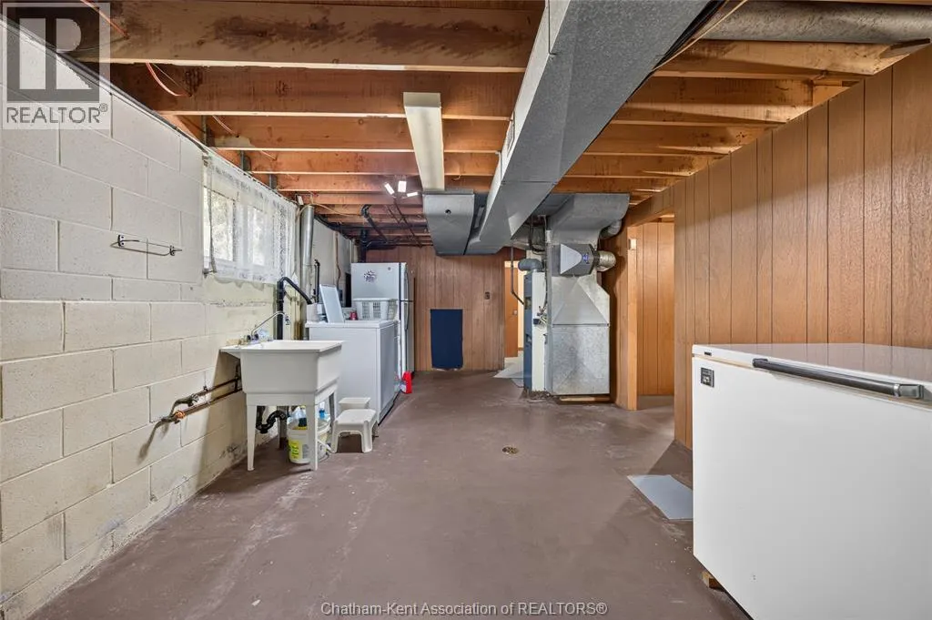 18 CAMEO DRIVE