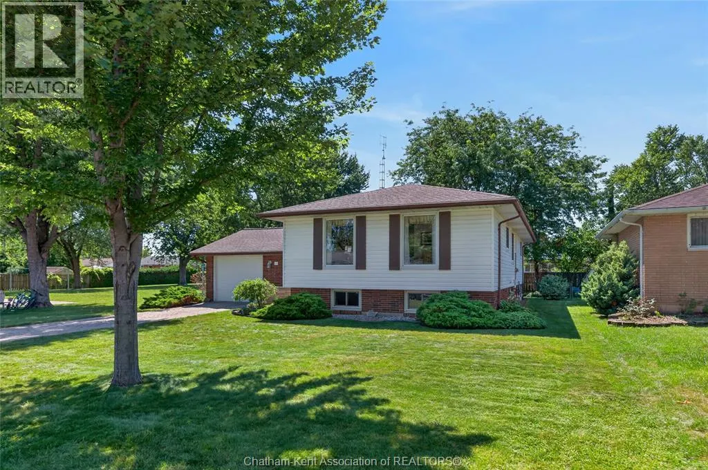 18 CAMEO DRIVE
