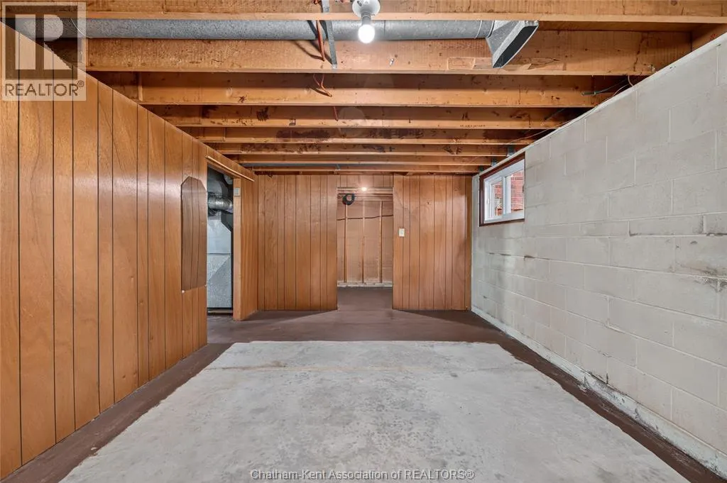 18 CAMEO DRIVE