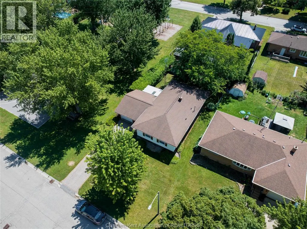 18 CAMEO DRIVE