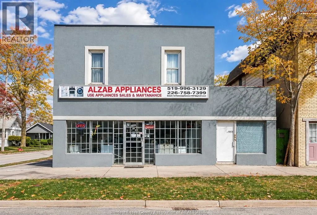 1500 HOWARD AVENUE