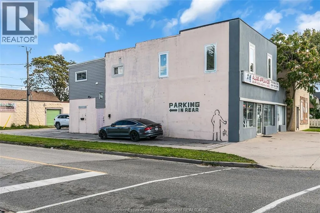 1500 HOWARD AVENUE