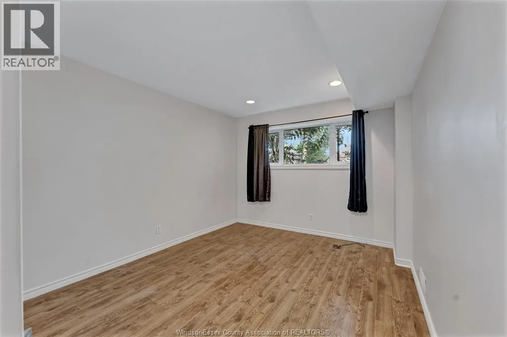 2225 LONGFELLOW AVENUE