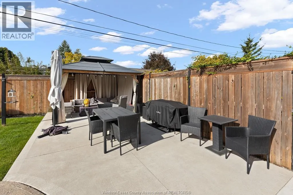 3477 Maisonneuve AVENUE