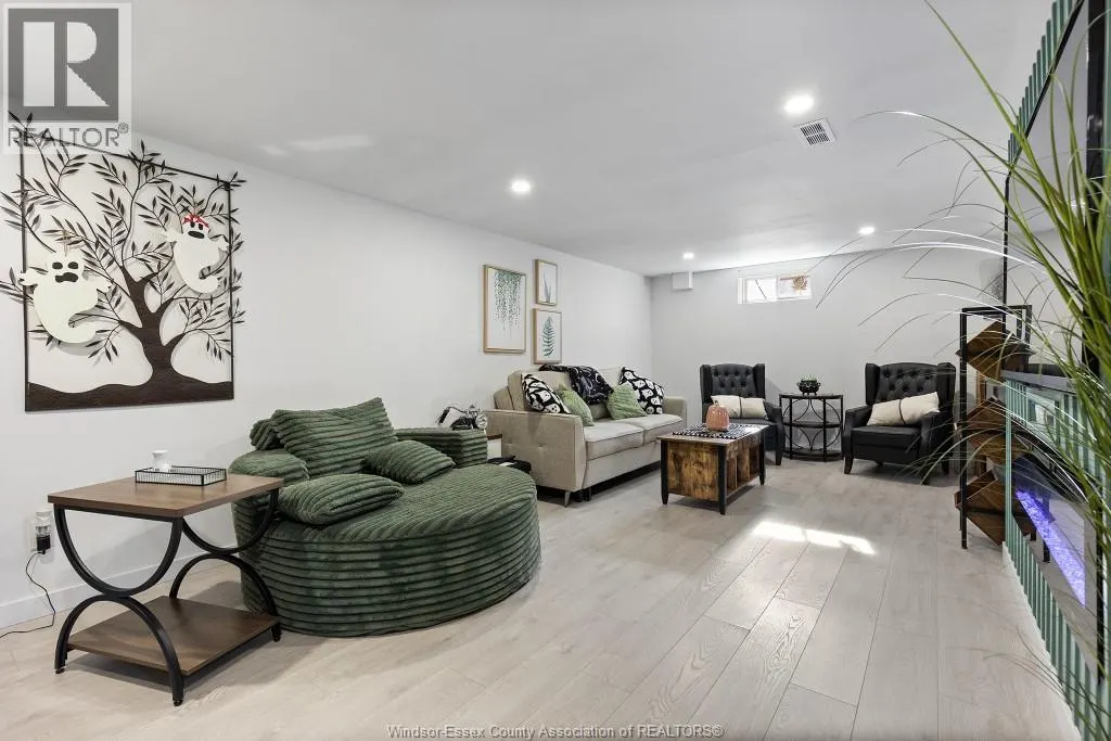3477 Maisonneuve AVENUE