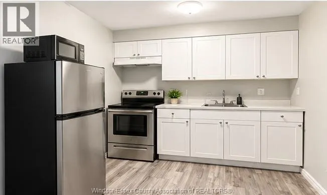 3186 WYANDOTTE STREET Unit# 2