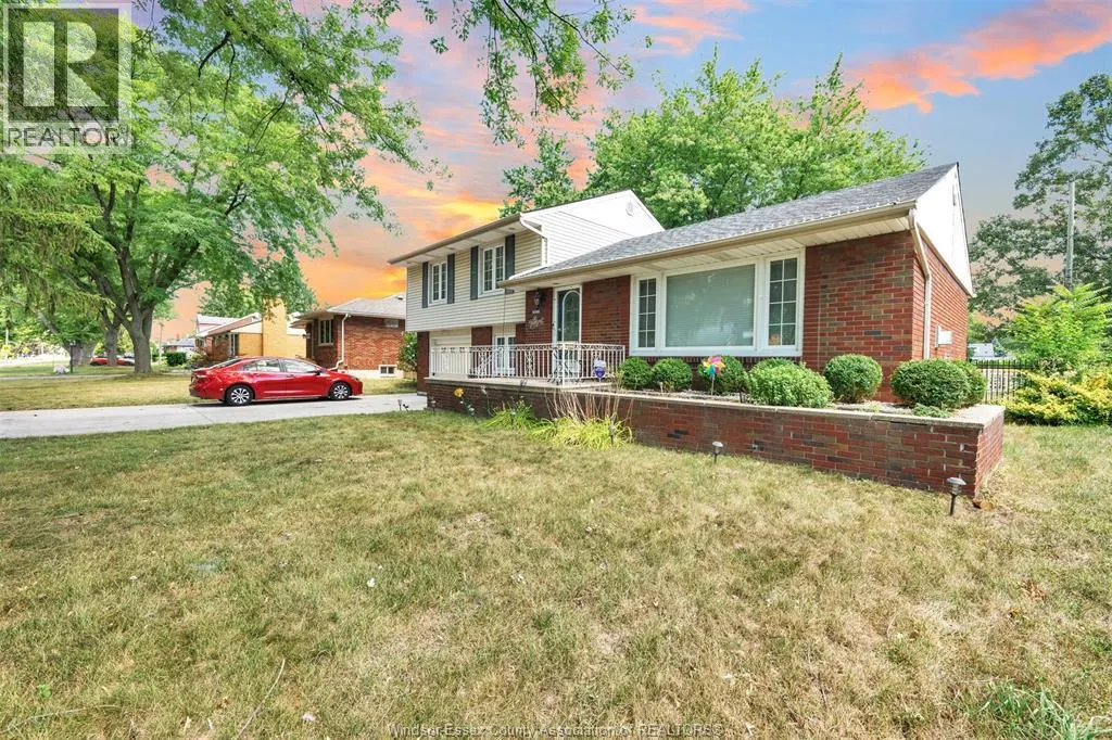 4340 MOUNT ROYAL DRIVE