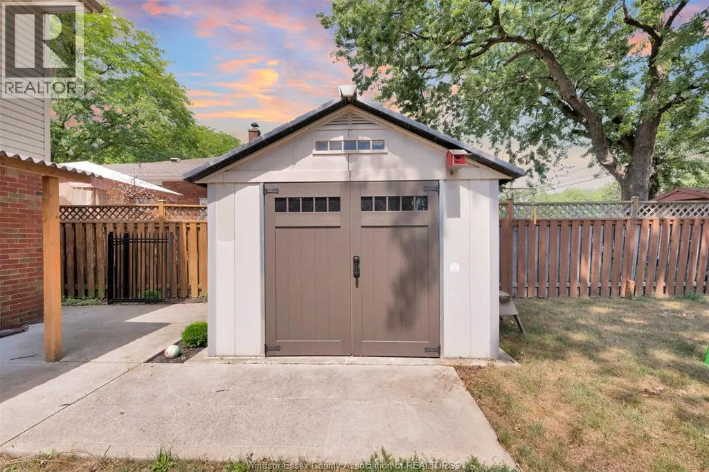 4340 MOUNT ROYAL DRIVE