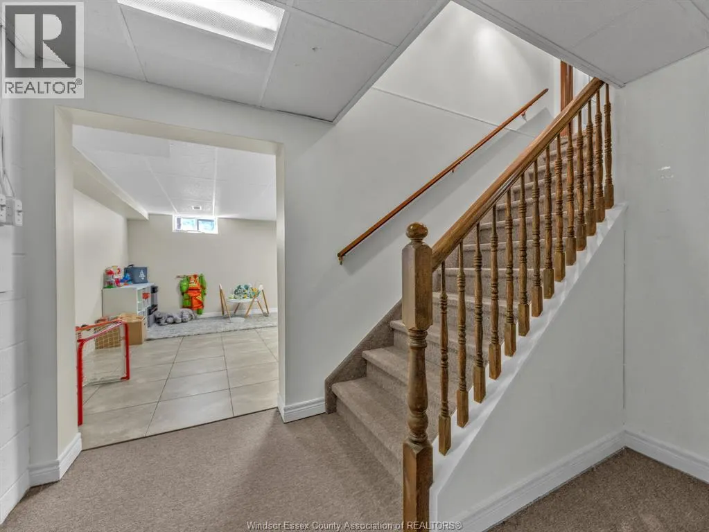 9 EVANS AVENUE