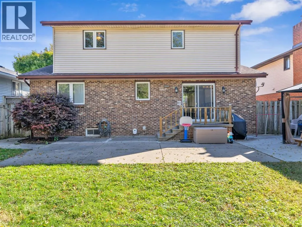 9 EVANS AVENUE