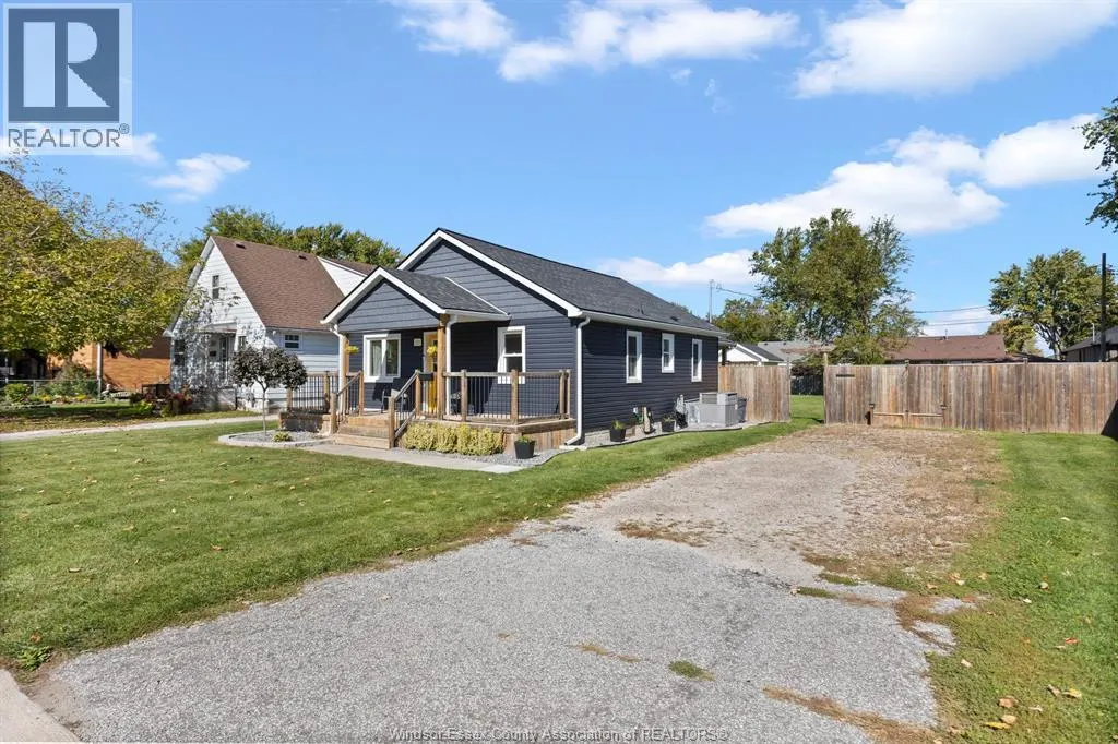 102 DUFF AVENUE