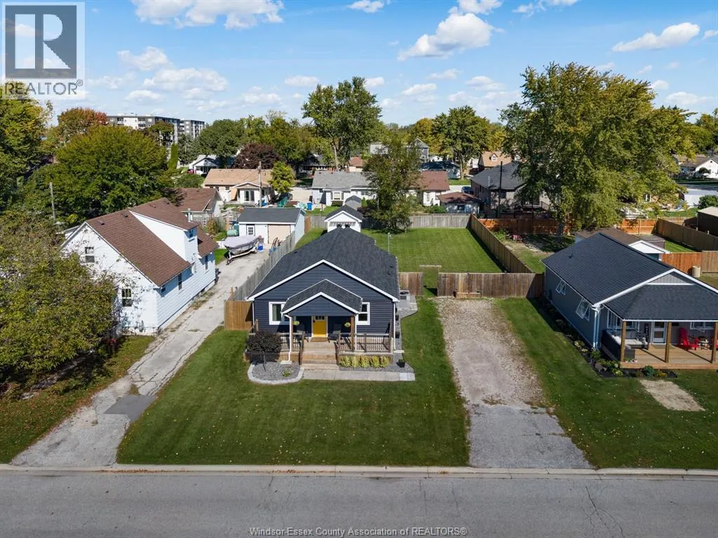 102 DUFF AVENUE