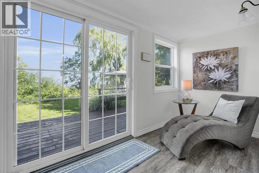 3692 BEVERLY GLEN ...