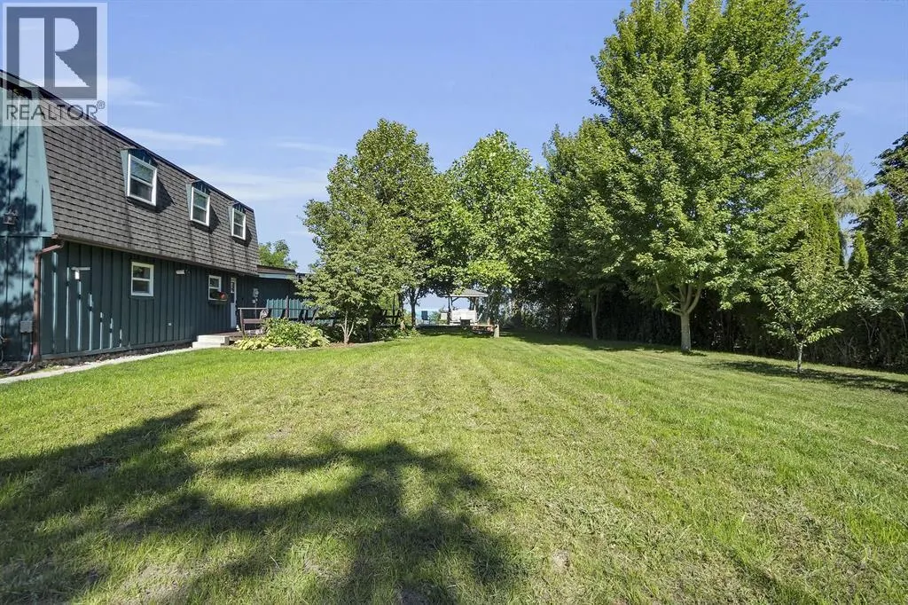 3692 BEVERLY GLEN ...
