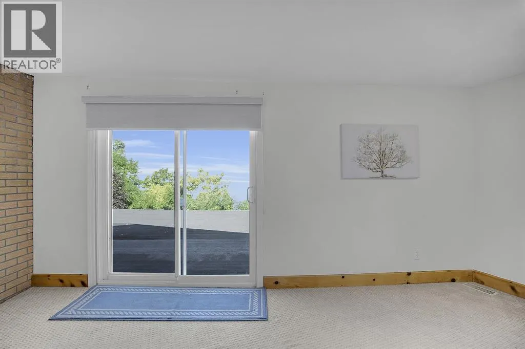 3692 BEVERLY GLEN ...