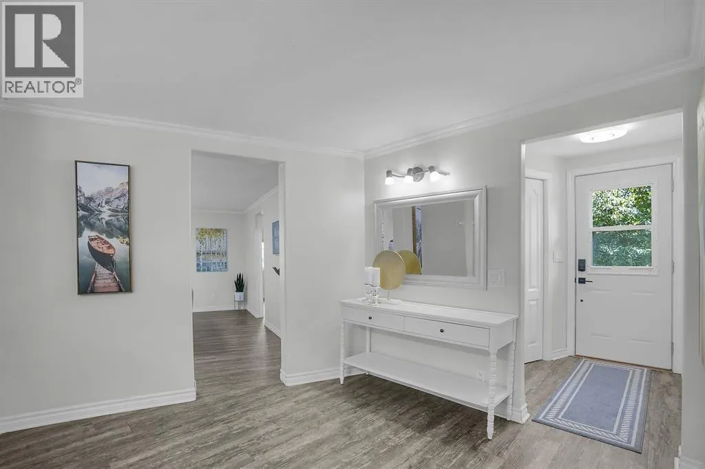 3692 BEVERLY GLEN ...