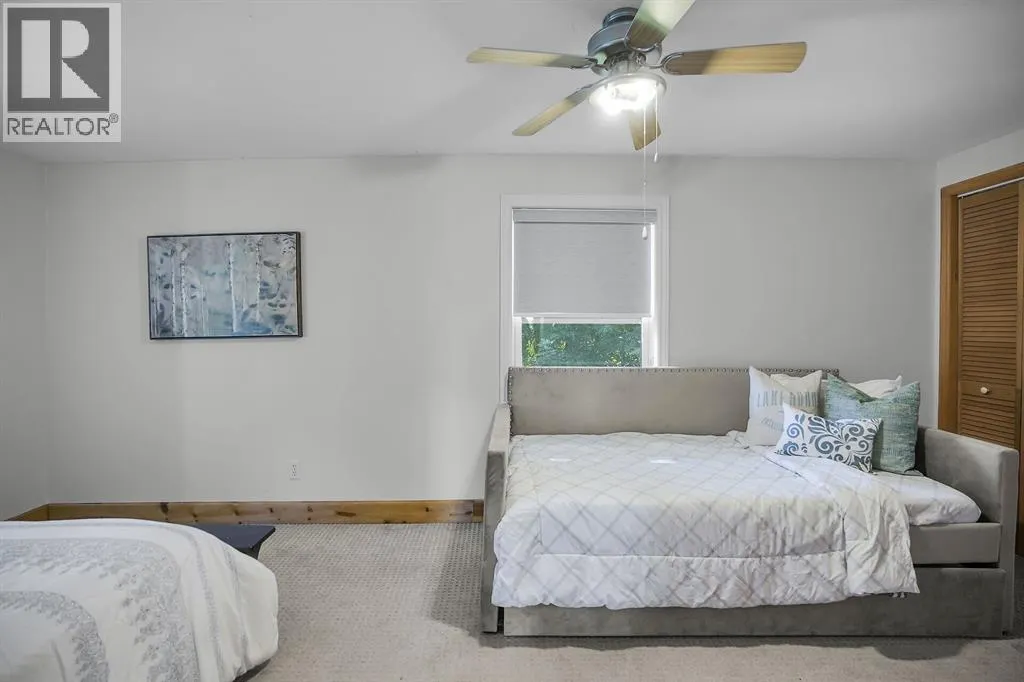 3692 BEVERLY GLEN ...
