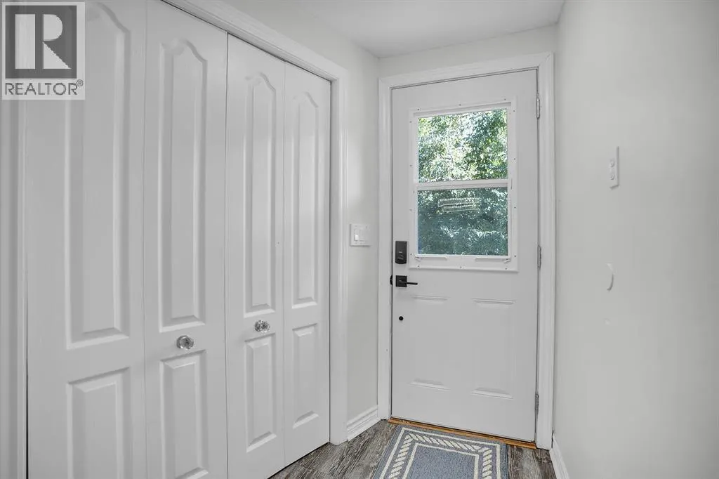 3692 BEVERLY GLEN ...