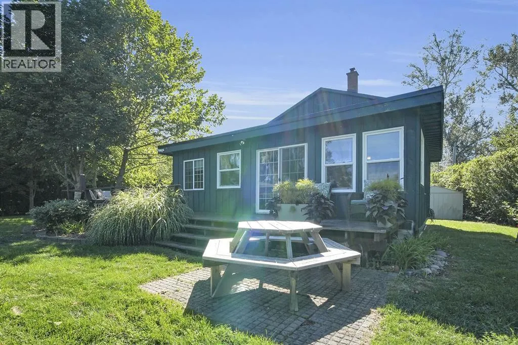 3692 BEVERLY GLEN ...
