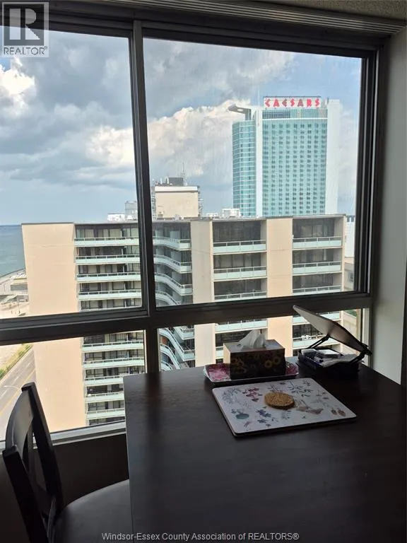 75 RIVERSIDE DRIVE East Unit# 1706