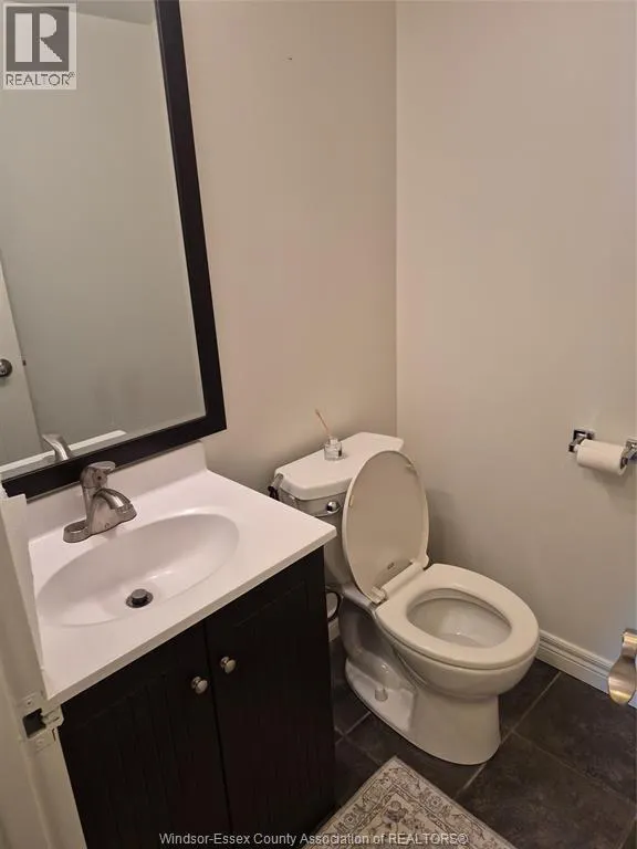 75 RIVERSIDE DRIVE East Unit# 1706
