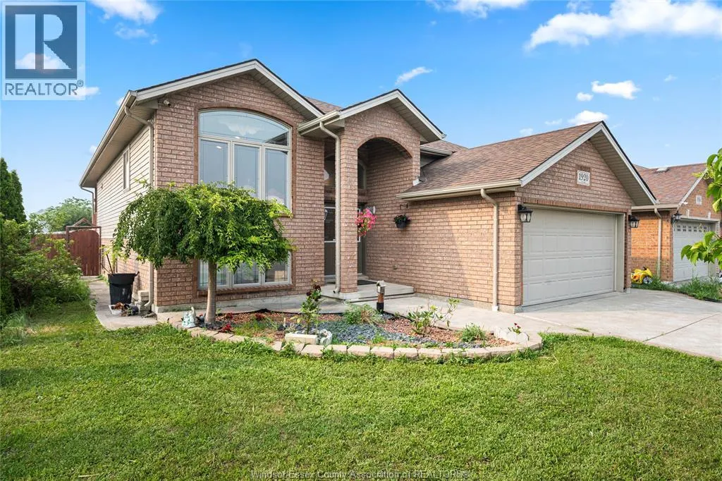 1920 MANITOBA STREET