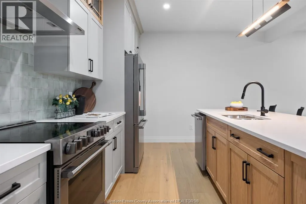 101 ERIE ISLE COURT