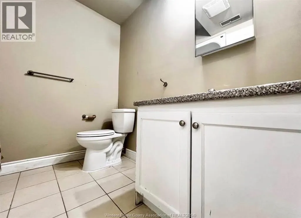 1234 HIGH STREET Unit# 4