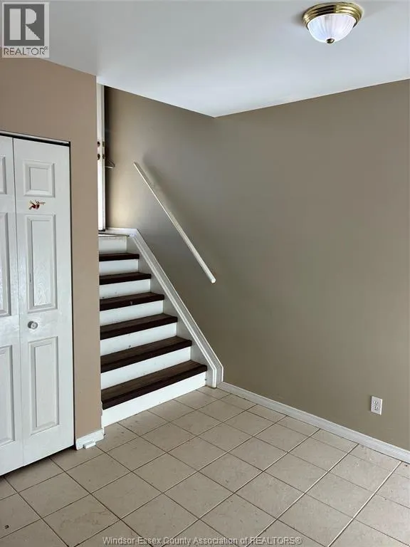 1234 HIGH STREET Unit# 4